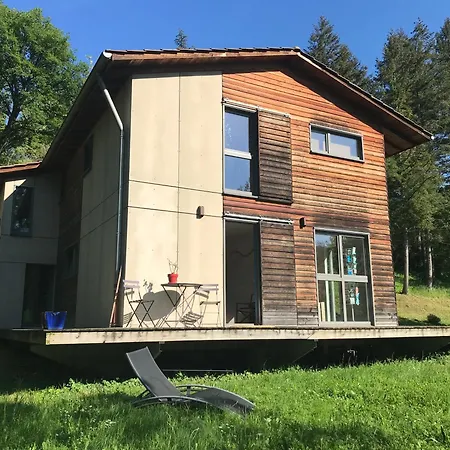 D'hote Dans Les Bois *